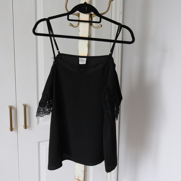 Black Lace Off the Shoulder Tank Top - Picture 2 of 5